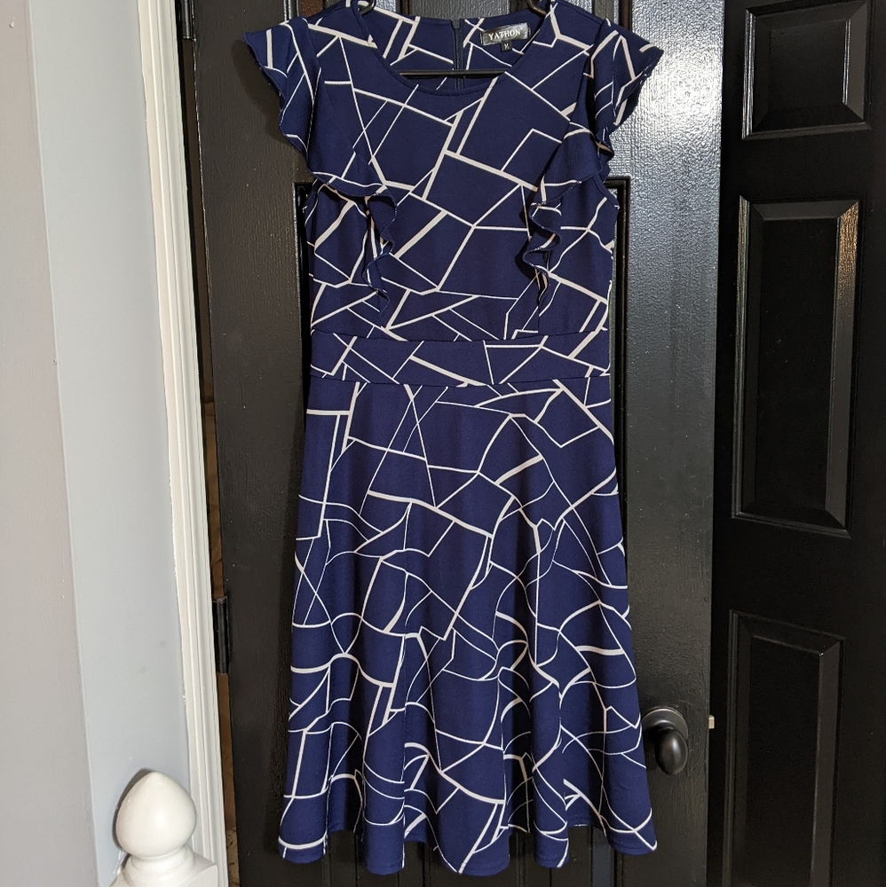 Yathon blue and white dress Size Medium like new